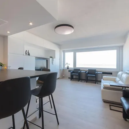 Spirou With Parking By Interhome Appartement